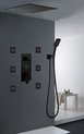Matzwarte doucheset met vierkant regenpaneel, thermostaatkraan met digitale temperatuurweergave en zes massagejets.