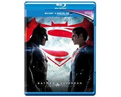 Batman V Superman: Dawn Of Justice (Blu-ray) (Import)