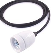 Het Lichtlab No.1 hanglamp met zwart strijkijzersnoer