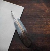 Pen met vogelveer - duif