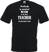 Mijncadeautje - Beroepen T-shirt - Nobody is perfect - met beroep naar keuze - Unisex - Zwart (maat 3XL)