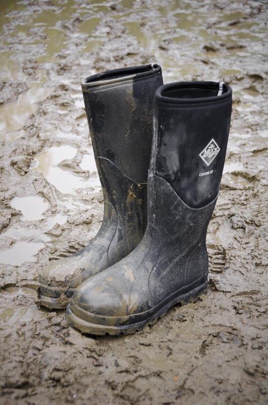 muck boots chore steel toe