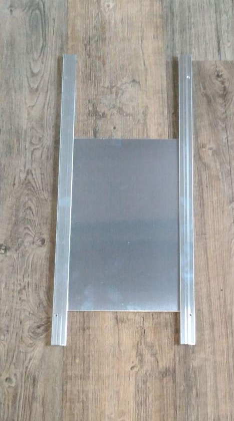 Aluminium kippenluik extra large 33 cm b x 50 cm h - Merkloos