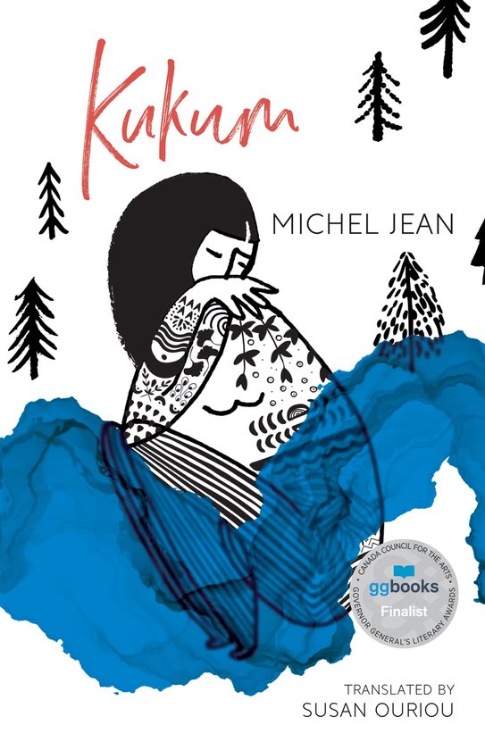 Boekomslag met de titel "Kukum" en een illustratie van een persoon met patronen op de armen, omringd door bomen en blauwe verf.