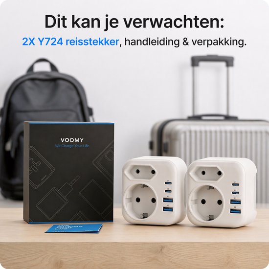 2 witte Voomy reisstekkers, handleiding en verpakking op een tafel.