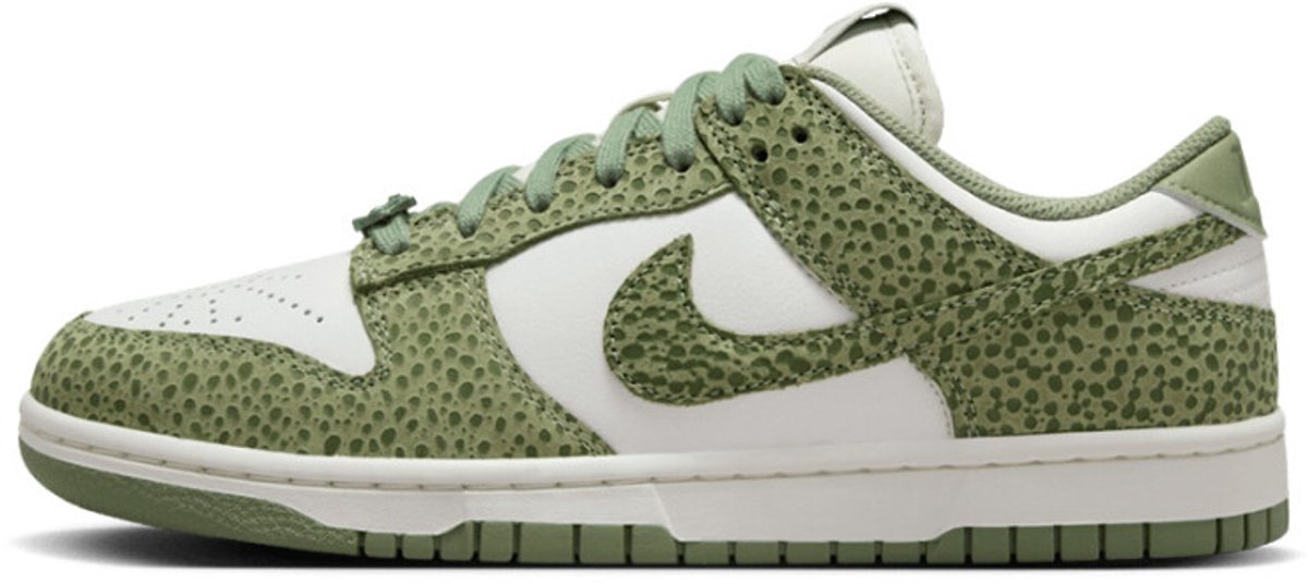 Nike Dunk Low Premium Sneakers Unisex Groen