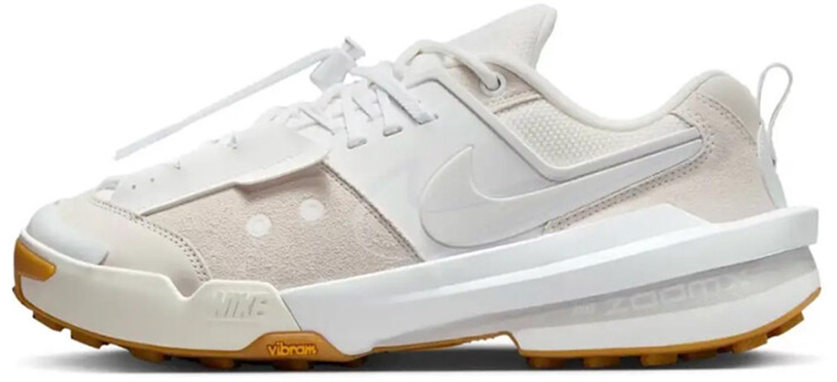 Nike Zegamadome SP sacai Creme