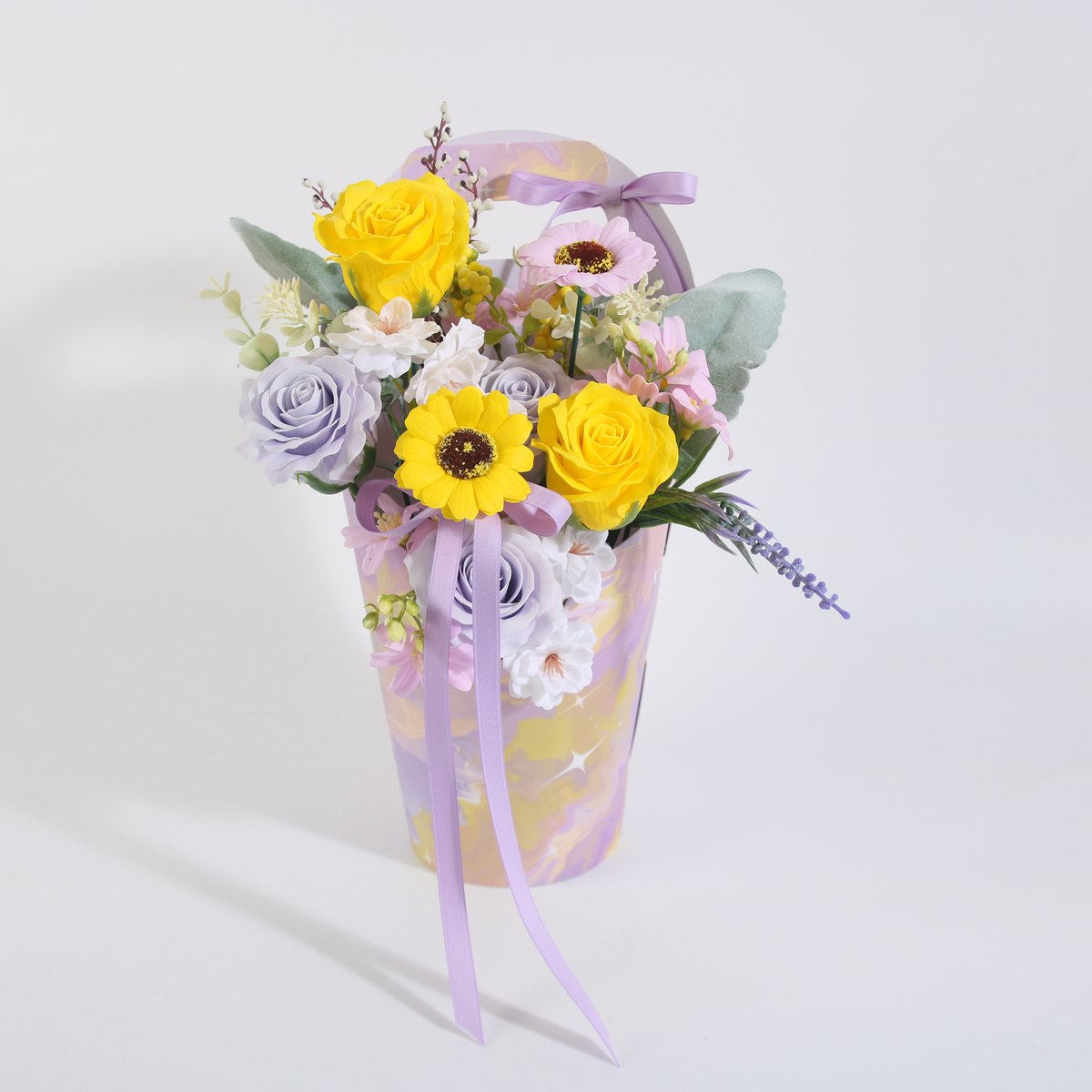 Kunstbloemen & Nepbloemen Cadeauboeket – Blauwe, Witte Rozen en Zonnebloemen – Handgemaakte Woondecoratie LA ROSELLE AMSTERDAM