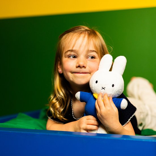 Nijntje knuffel 23 cm — afbeelding 3