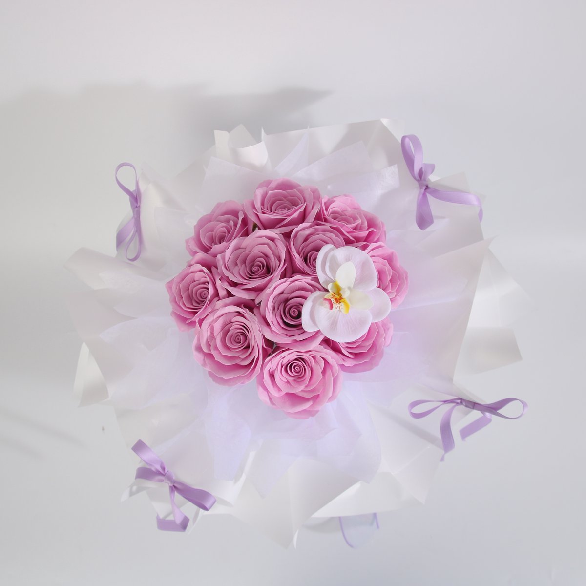 La Roselle Amsterdam Kunstbloemen & Nepbloemen Boeket – Geurende Lichtroze Kunstrozen met Orchidee – Luxe Cadeauverpakking – Woondecoratie