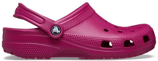 Sabot Crocs rose foncé avec bride de talon pivotante et perforations.