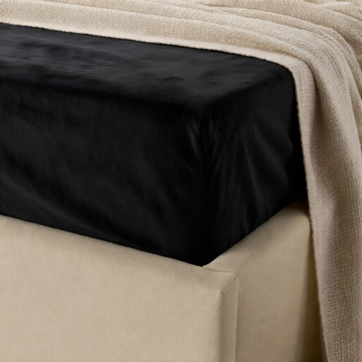 Y-NOT - Hoeslaken - Velvet Obsidian Black - 160x200+30 cm - Zwart