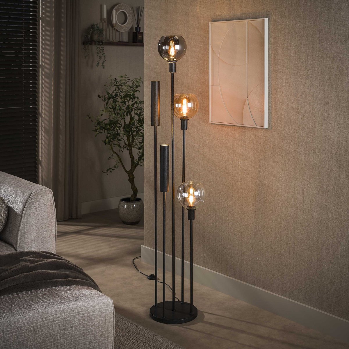 PS-Collection Vloerlamp Sfera Tricolore 5-Lichts - Metaal Artic Zwart - vloerlampen woonkamer, vloerlamp zwart, vloerlamp industrieel, vloer lamp, vloerlampen landelijk, staande lampen woonkamer, staande lampen, staande lamp industrieel