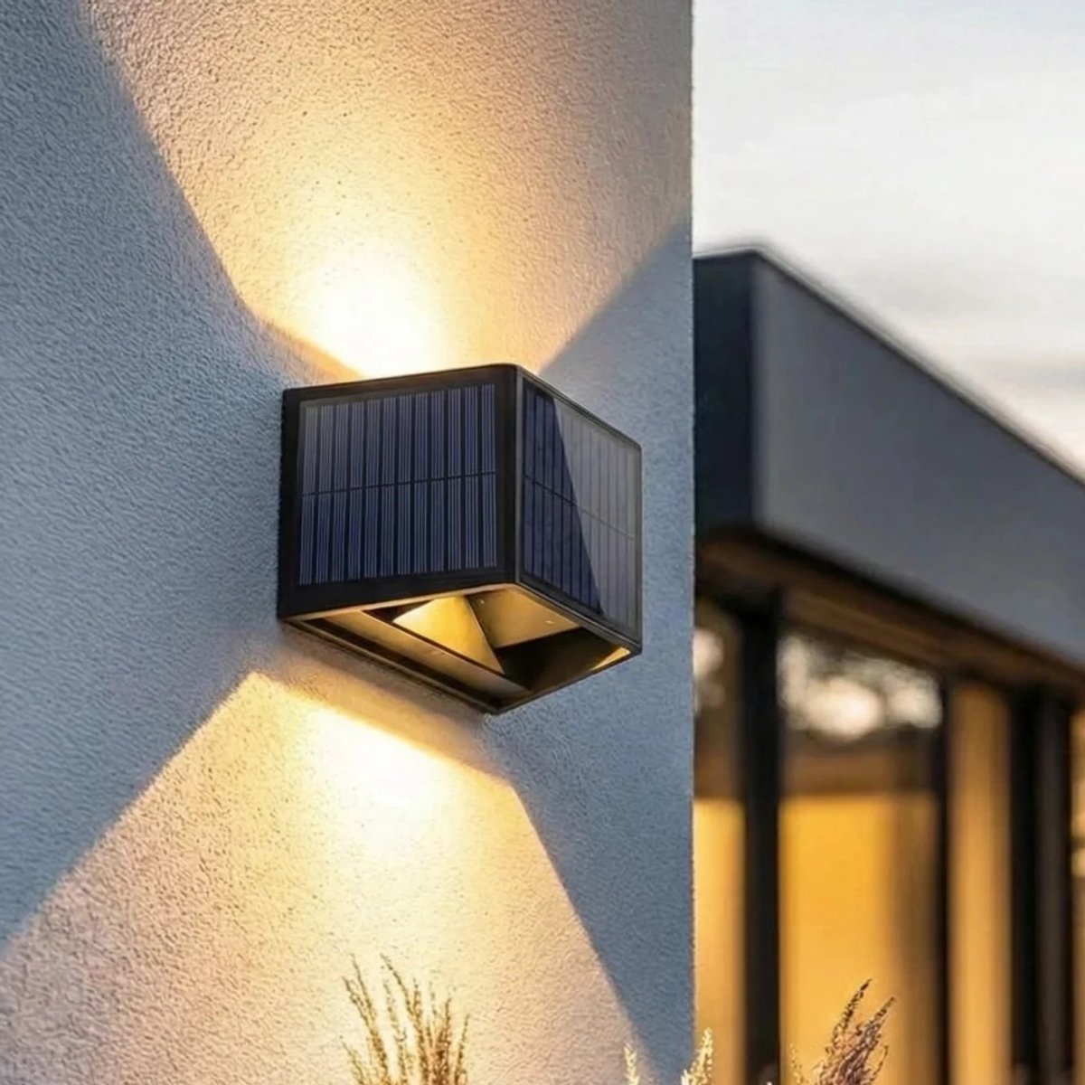 Luminize Solar wandlamp met schemersensor - tuinverlichting op zonne energie - solar tuinverlichting buiten - met dag en nacht sensor - buitenlamp - 2700k