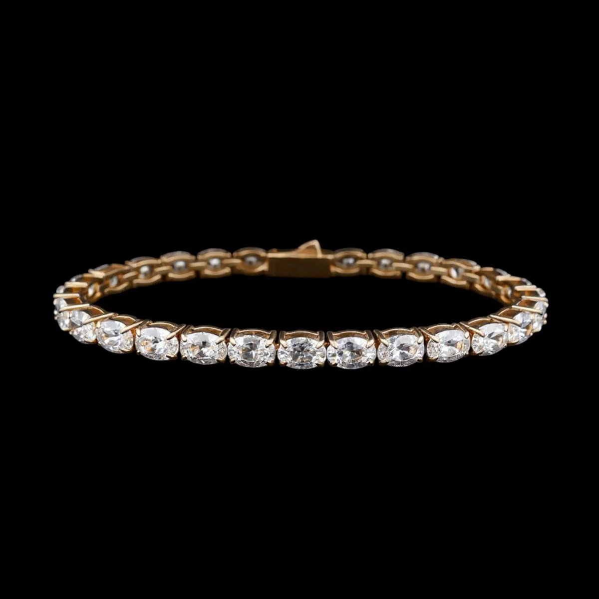 Victoria Valenza Goudkleurige RVS Tennisarmband met Ovale Zirkonia Stenen - Armband - RVS - Goudkleurig - Tennisarmband - Zirkonia