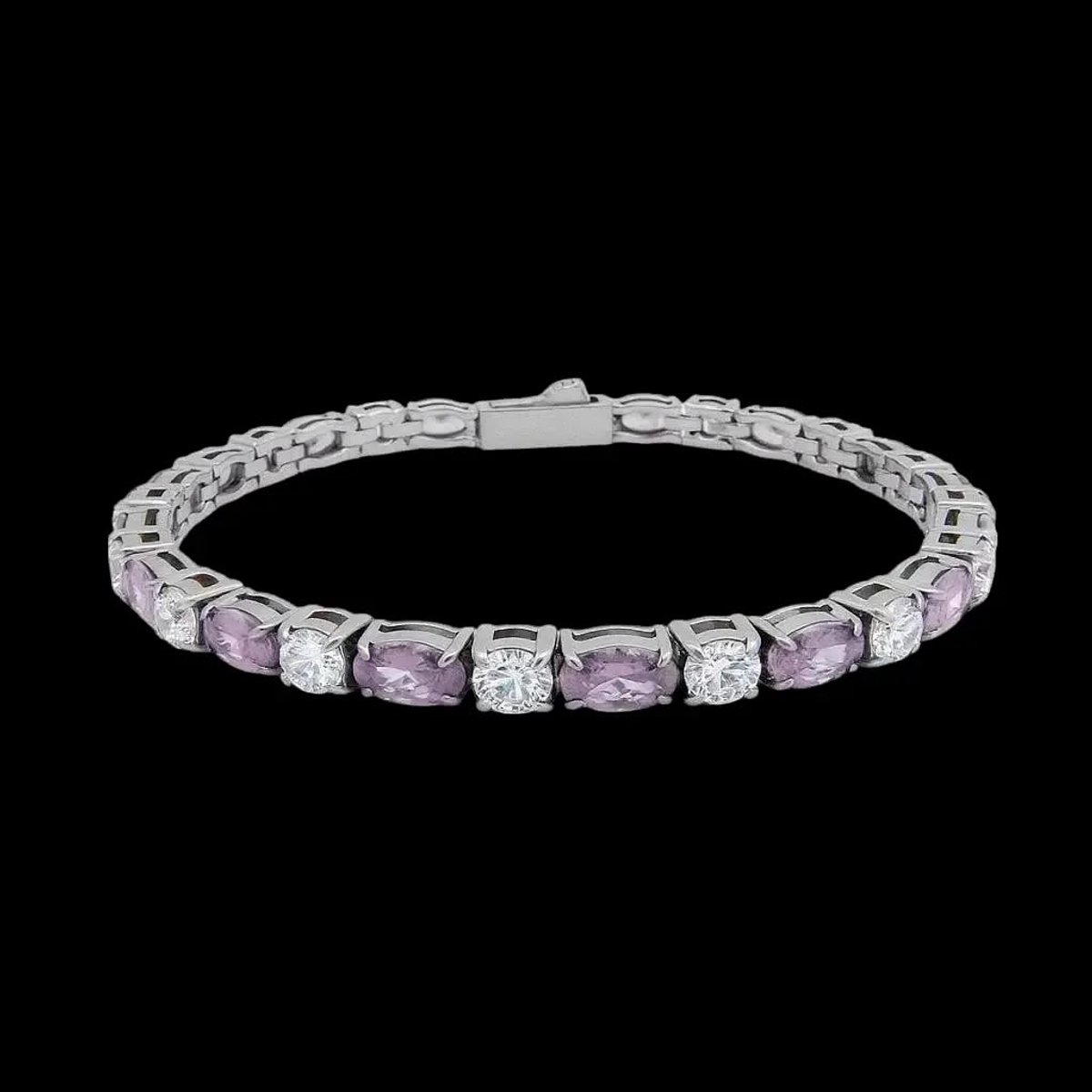 Victoria Valenza Zilverkleurige RVS Tennisarmband met Paarsgrijze en Witte Zirkonia Stenen - Armband - RVS - Zilverkleurig - Tennisarmband - Zirkonia