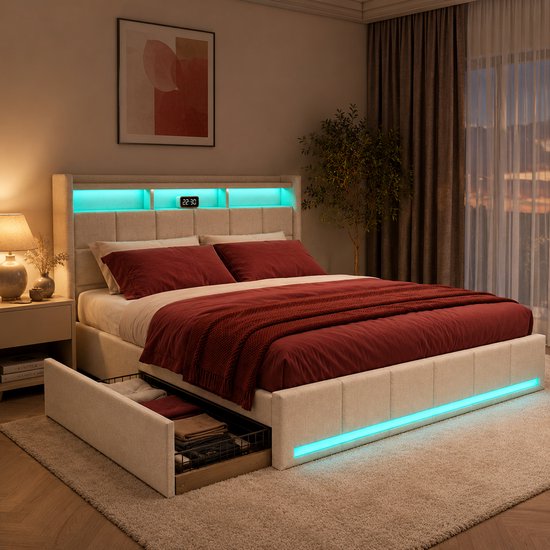 Lichtbeige gestoffeerd tweepersoonsbed met rood beddengoed, LED-verlichting en zichtbare opbergruimte.