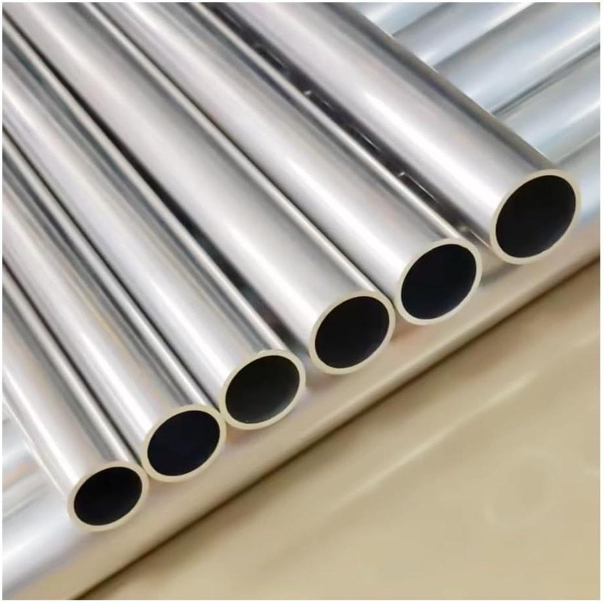 Aluminium Buis - Ronde Profiel - Doe-het-zelf Projecten - Hoge Corrosieweerstand - 500 mm Lengte - Aluminiumkleur