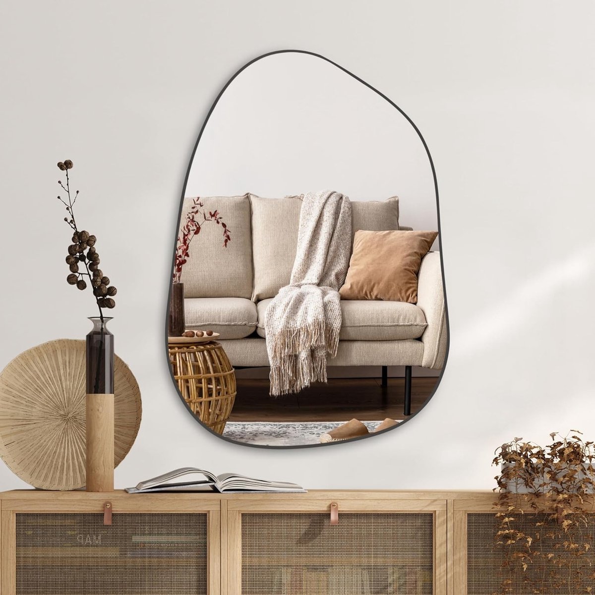 Onregelmatige Wandspiegel, Asymmetrische Spiegel 69 x 48 cm, Zwarte Spiegel voor Badkamer, Slaapkamer en Woonkamer, Decoratieve Moderne Wanddecoratie en Muurspiegel