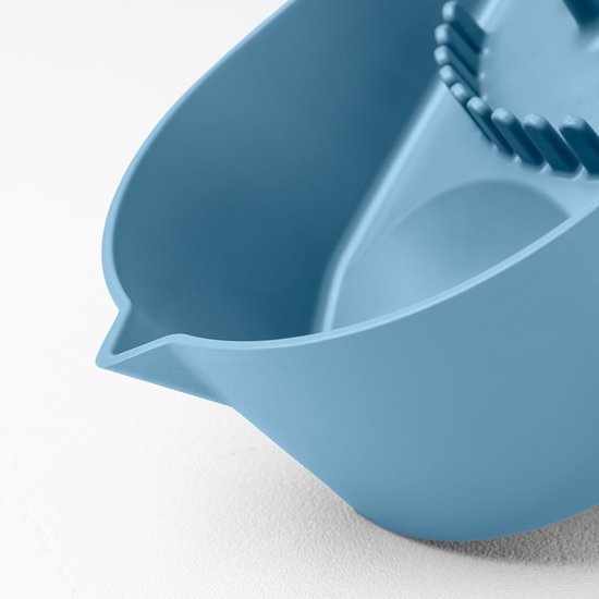 Hand citruspers - Oblo - Oceaan Blauw - L 22 x B 14 x H 13 cm - Polypropyleen van B+ Design — afbeelding 4
