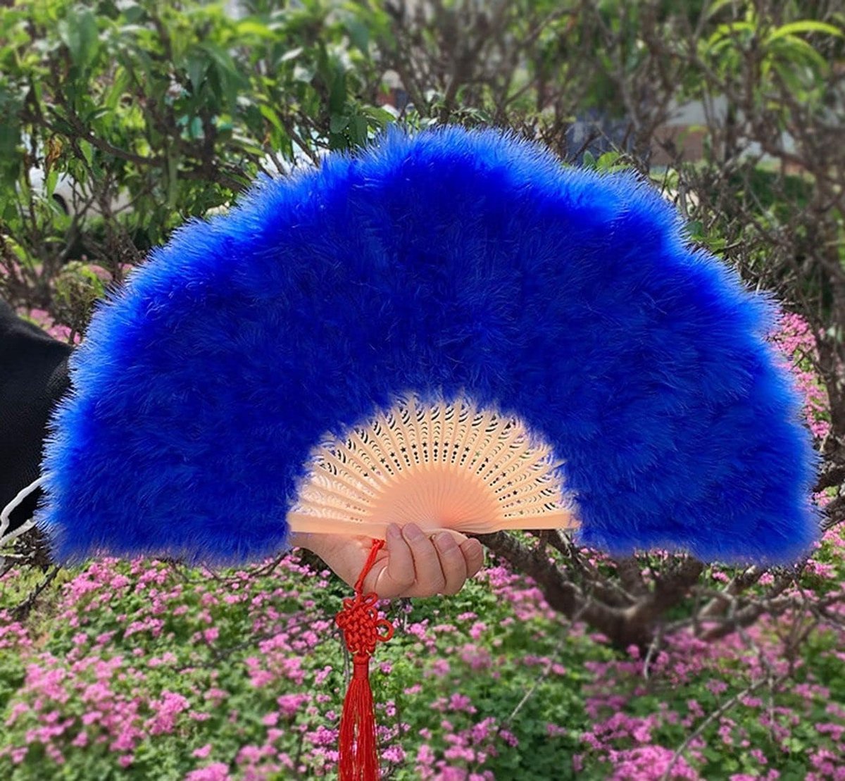 Vouwfans van stof in koninklijk blauw, vintage handfans voor bruiloften, feesten en kostuums, 48 cm met kant en accessoires