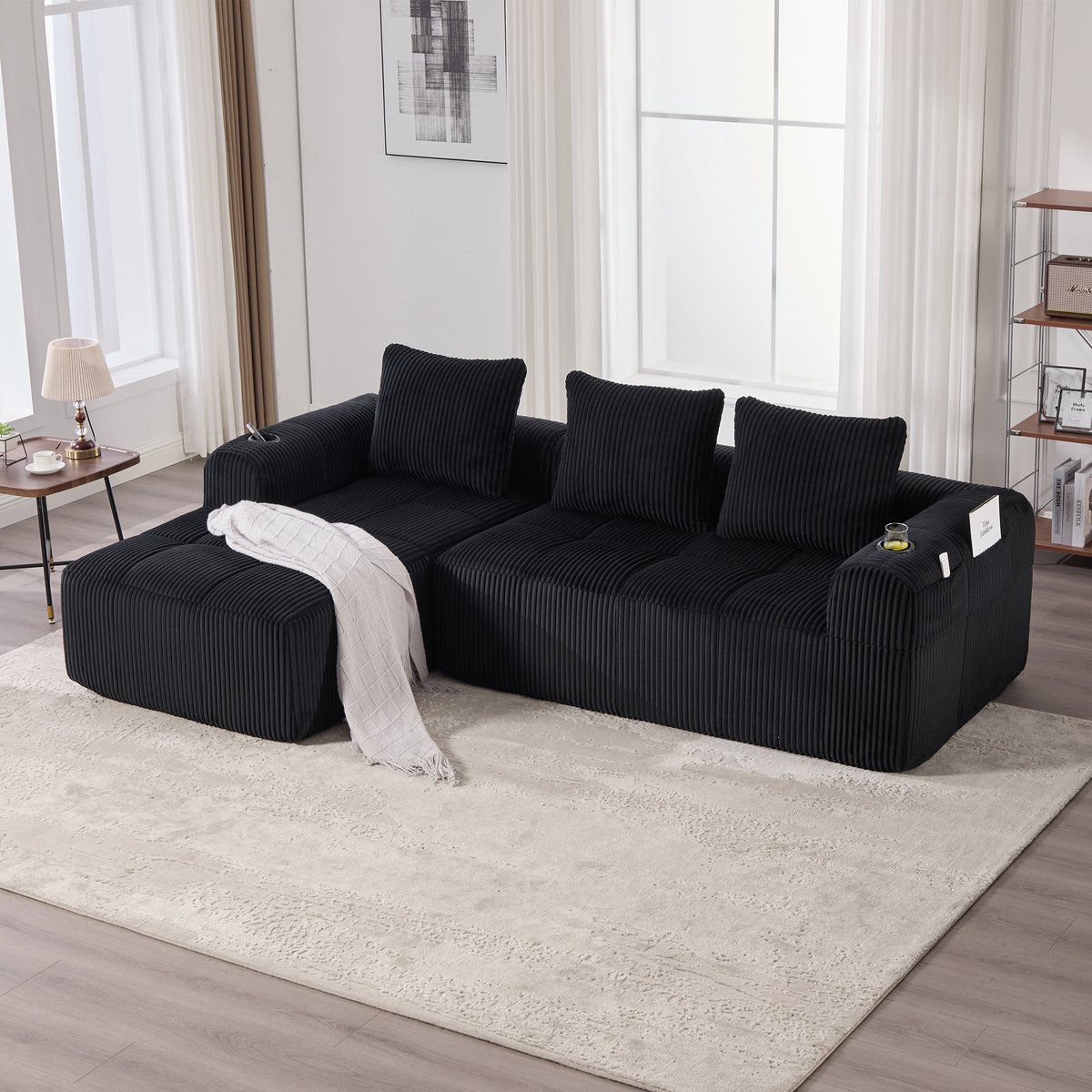 Zubaliya Moderne Hoekbank, L-Bank, 3-Zitsbank, Compacte Corduroy Bank – Zacht, Modulair en Praktisch voor Dagelijks Gebruik, met een Zijvak en Bekerhouder. Hoogwaardig Comfort voor Langdurig Zitten, Inclusief 3 Kussens-Zwart