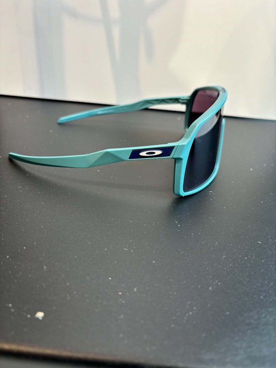 Zonnebril Oakley Sutro Matte Pacific van Merkloos — afbeelding 2