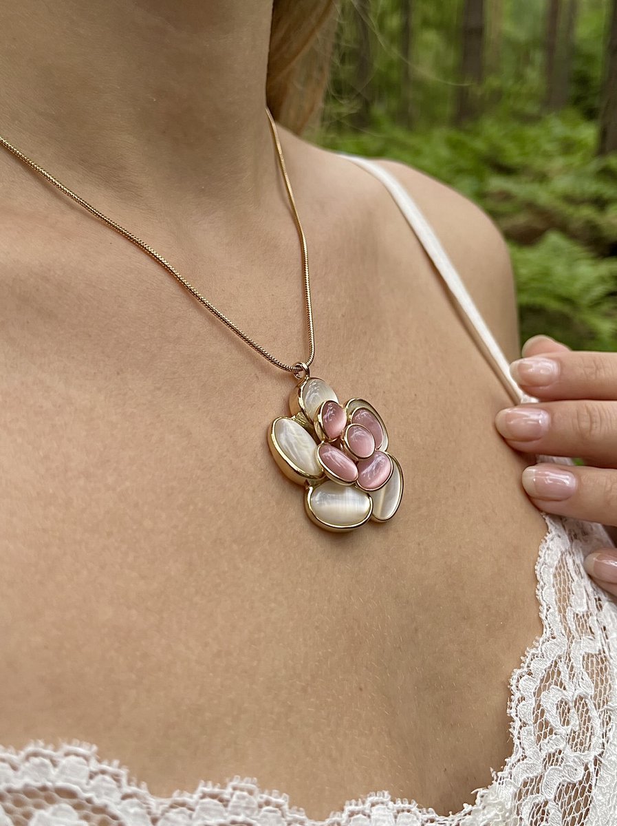 Anelplus Dames Ketting – Goudkleurige Hanger – bloemen Ketting – Minimalistische Sieraden
