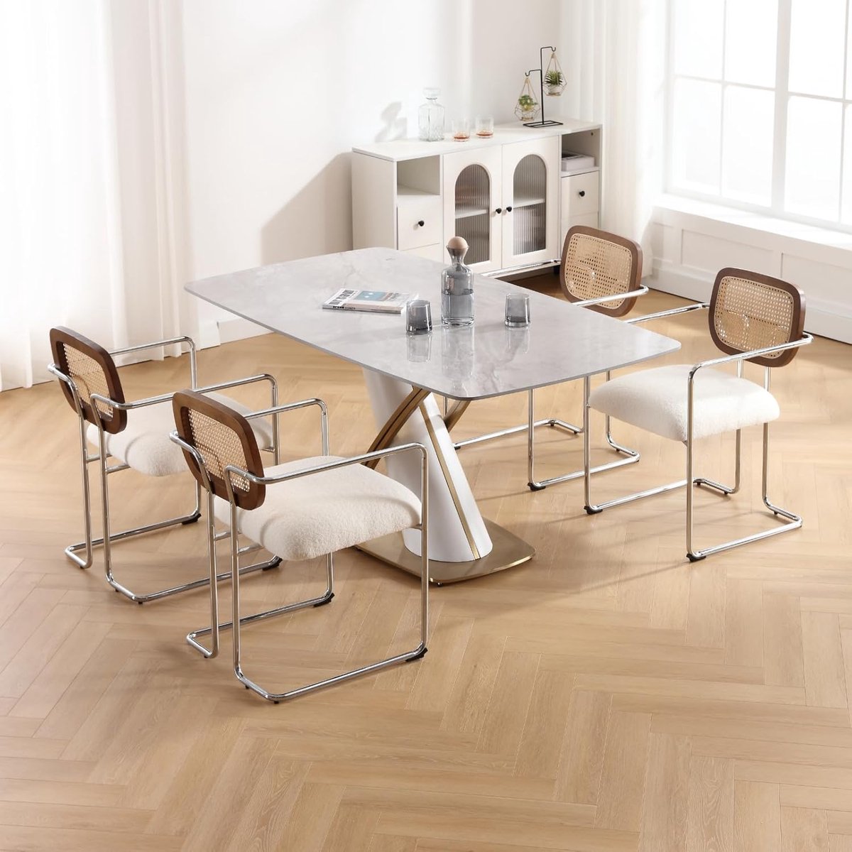 Eetkamerstoelen Set van 4 - Retro Witte Stoelen met Rotan Rugleuning, Gevoerde Zitting en Metalen Frame - 53x58x76 cm - Comfortabel, Duurzaam en Stijlvol - Voor Keuken, Woonkamer, Slaapkamer, Lounge - Laura
