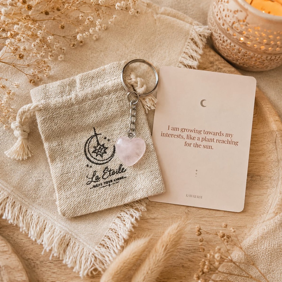 Edelsteen Hart Sleutelhanger Cadeausetje – Inclusief Affirmatiekaart & Linnen Zakje
