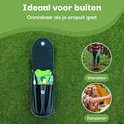 De tekentang set, ideaal voor buiten, in een open leren etui. Met afbeeldingen van wandelen en kamperen.