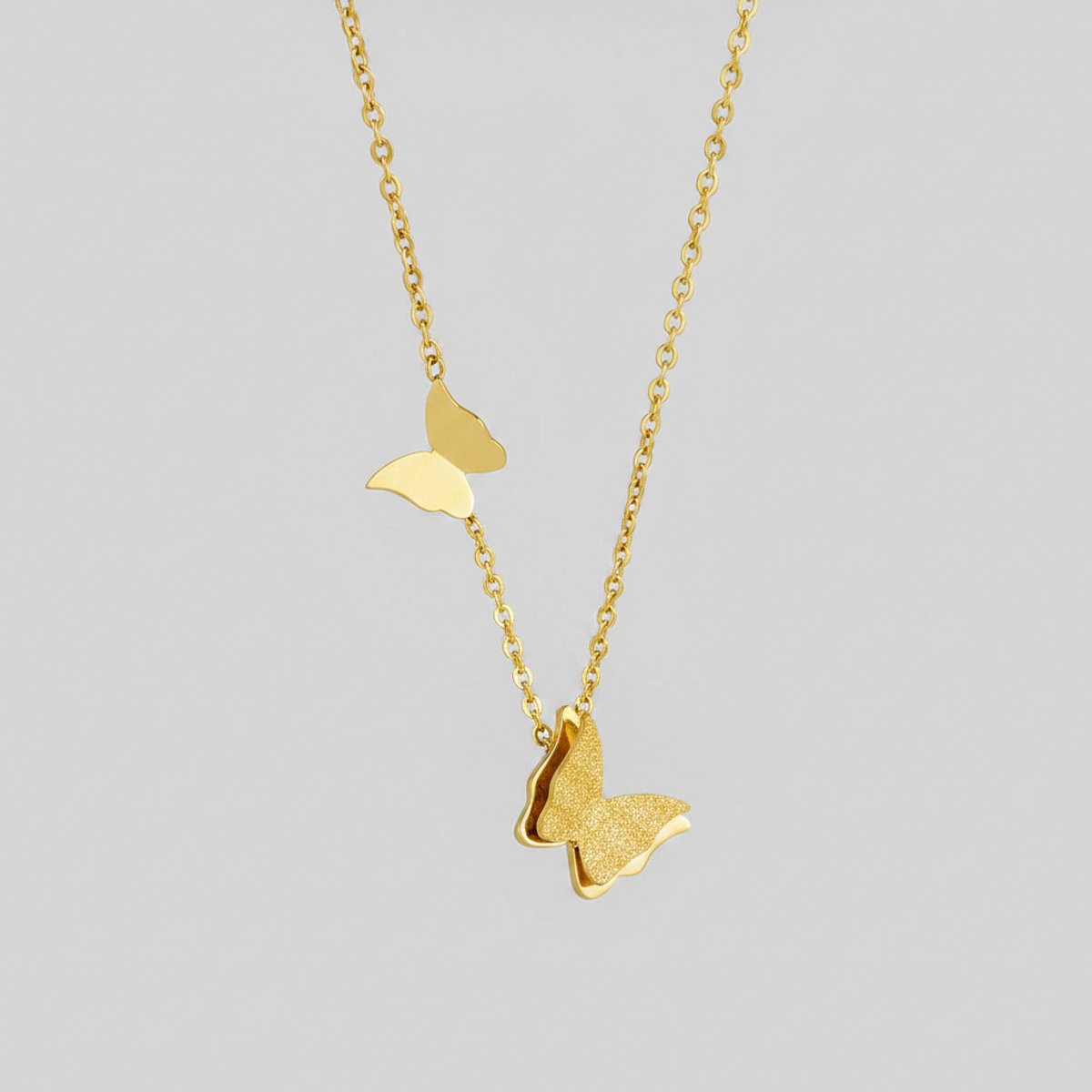 Vergulde Ketting met Vlinderhanger – Natuurlijke Charme | Twinolo