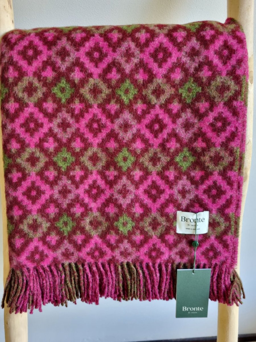 Bronte by Moon Wollen Plaid - DARTMOUTH Burgundy (Merino) 140x185cm - Bronte x Plaids.shop Paars, Roze