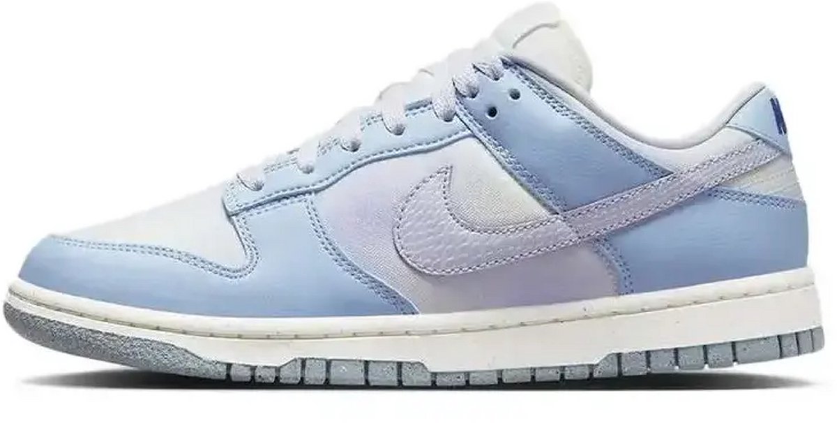 Nike Dunk Low ‘ Airbrush Canvas’ . Wit
