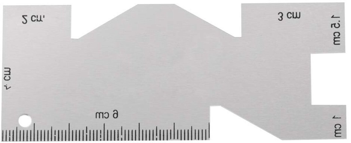 Flexibele metalen naaimeter voor quilten en naaien - Handig gereedschap voor creatieve projecten en naaikunst.