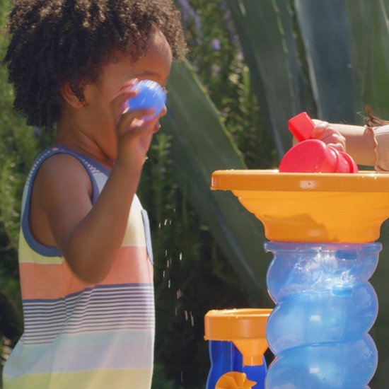 Little Tikes Spiralin 'Seas Waterpark, Table jeux d'eau, 2 an(s), Plastique, Beige, Bleu, Jaune