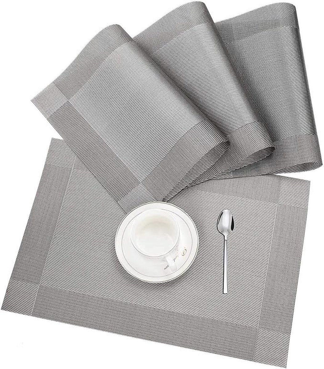 Placemats PVC hittebestendig antislip tafelmatten set van 4 geweven wasbaar