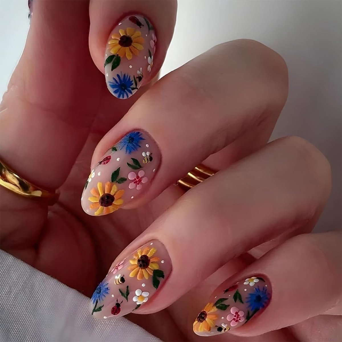 Dailygoods- Nagels 24 Stuks - Amandel Chrysant - Druknagels - French Design - Kunstnagels - Eenvoudig Aan Te Brengen