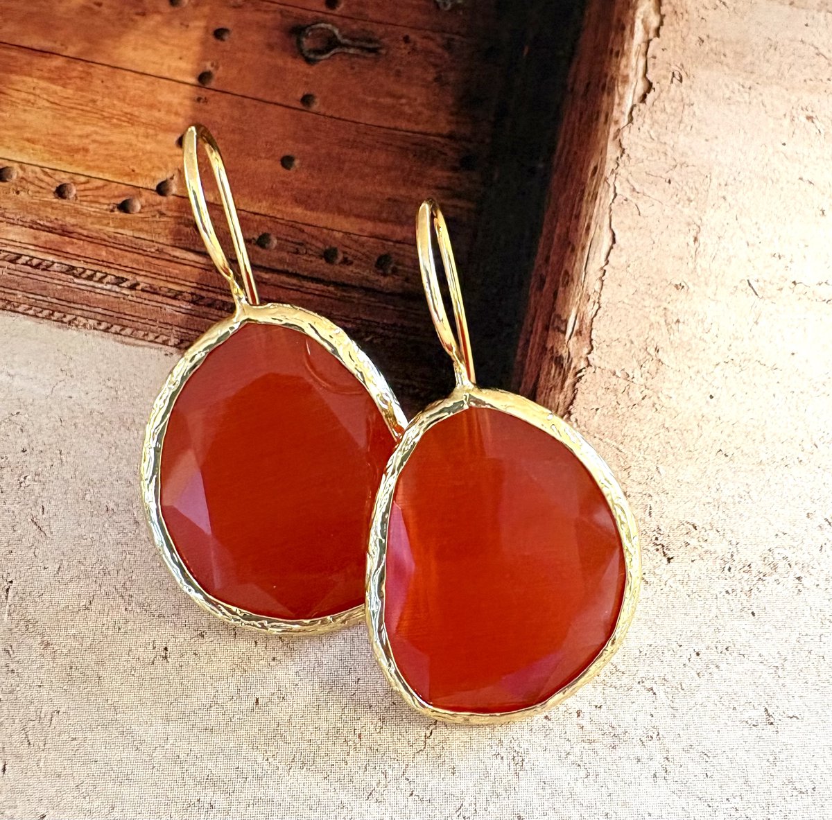 Oorbellen cateye steen oranje groot