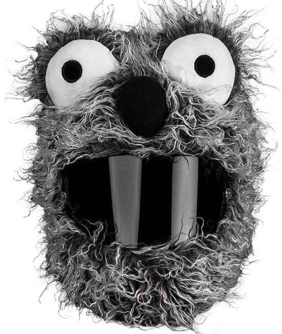 Helmhoes Grijze Koekjes Monster – Grappige Pluche Cover – Motor/Fiets/Scooter – Universeel Accessoire