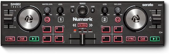 Gedetailleerd bovenaanzicht van de Numark DJ2GO2 Touch DJ-controller met twee decks, aanraakgevoelige jogwheels en verlichte rode en groene bedieningsknoppen.