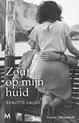 Zout op mijn huid, een boek van Benoîte Groult. Een man en vrouw zitten dicht tegen elkaar aan op een bankje.