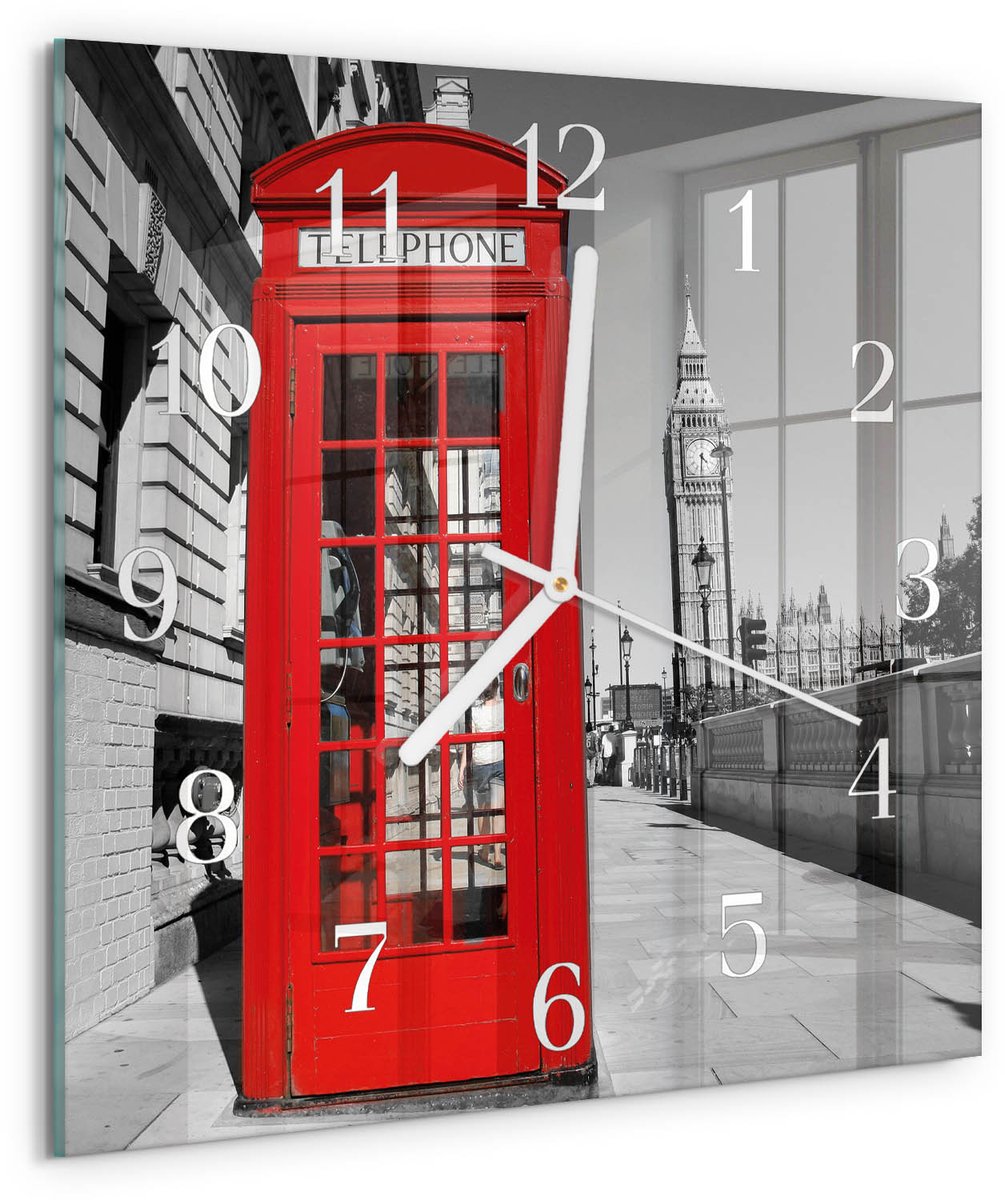 TULUP Wandklok - Rode telefooncel Glazen Klok Met Print - 30x30 cm - Rood Moderne Glazen Wandklok - Witte Handen - Vierkante Wandklok - Gekleurde Glazen Klok - Glazen Klok Met Print Rood - Rode telefooncel