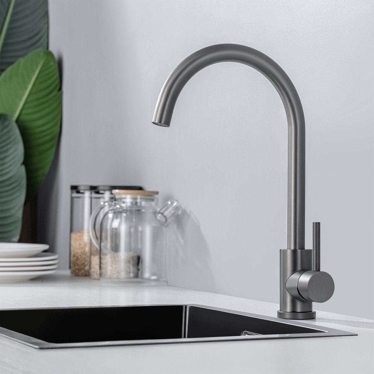 LOMAZOO Keukenkraan Cedric - Mengkraan - Kraan Keuken - Gun Metal Black / Antraciet Zwart