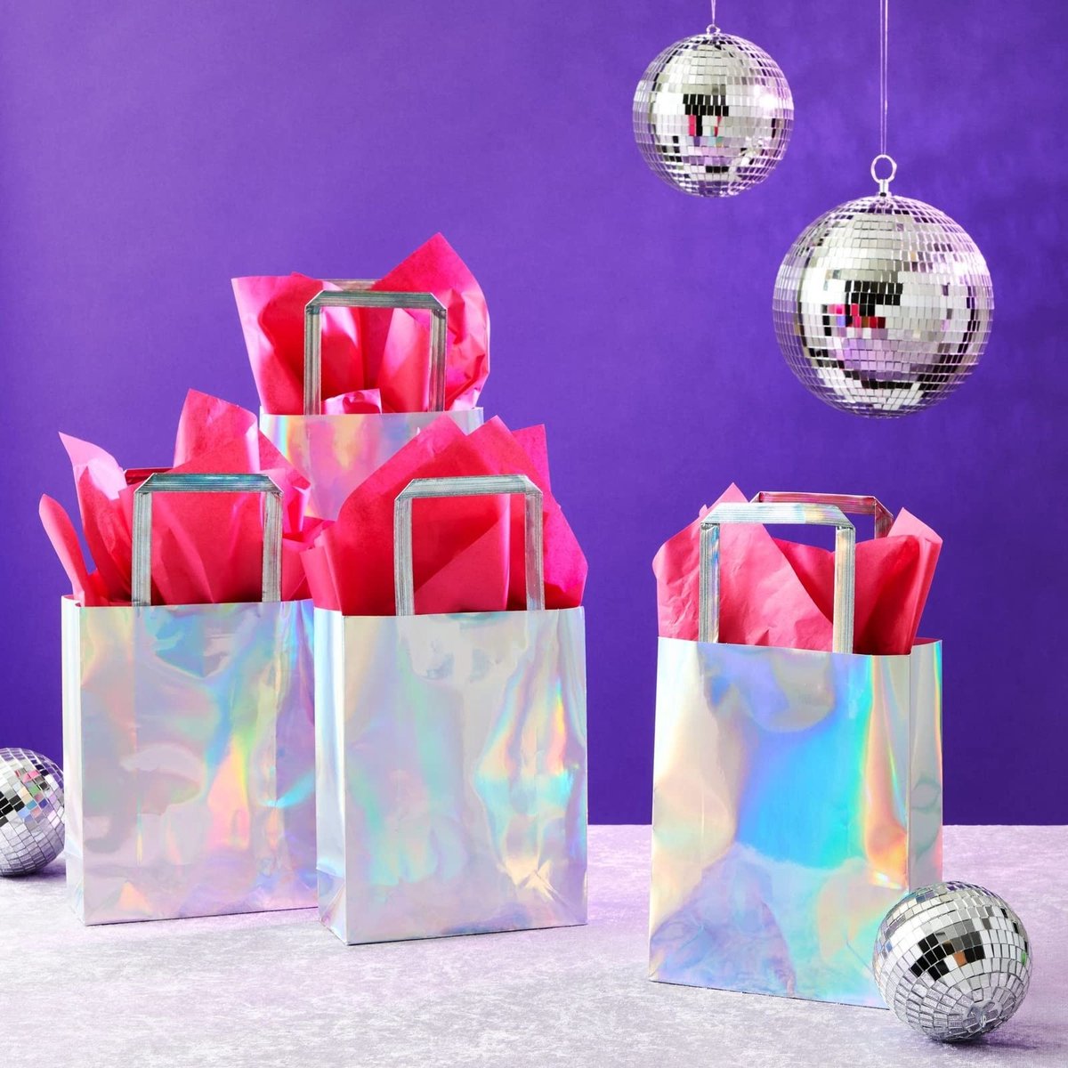 Dailygoods- Feestgeschenkzakjes Set van 20 - Holografische Papieren Zakjes - 23 x 18 x 8 cm - Handvatten - Elegante Decoratie - Glinsterende Afwerking - Geschenkzakjes