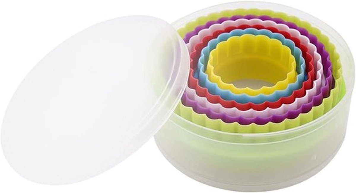 Set van 6 ronde koekjessnijders voor kinderen en keukenbenodigdheden.