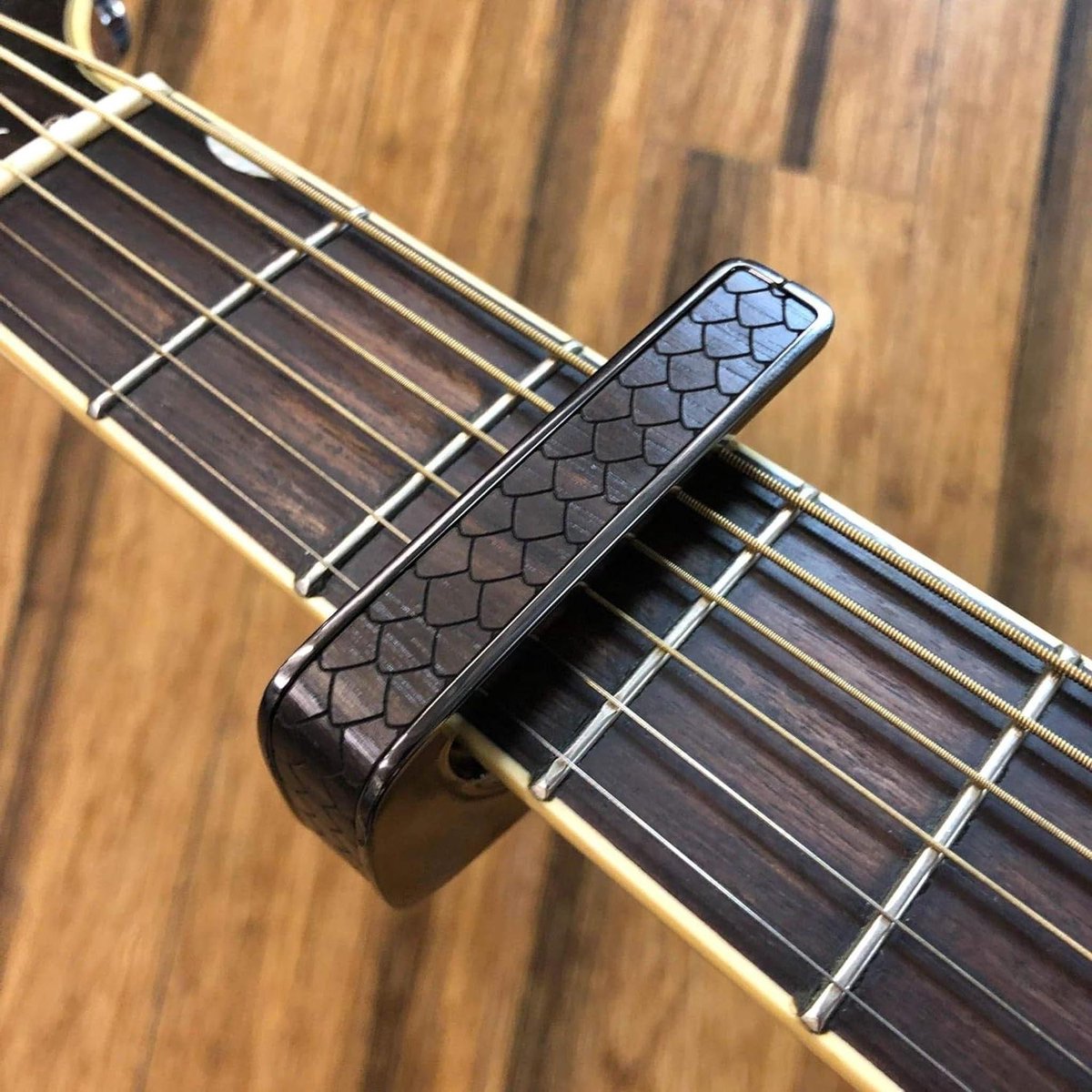 Gitaar Capodaster - Capo Gitaar - Gitaar Stemmen - Verstelbaar Rubber Fretpad - Custom - Zwart