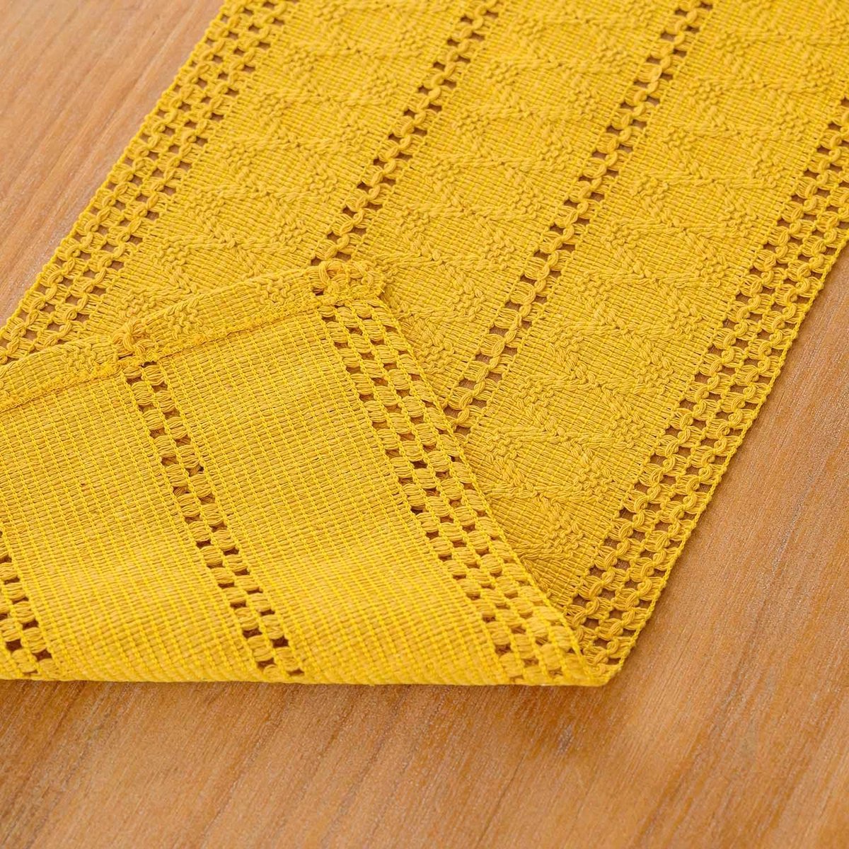 Tafelloper Macrame - Boho Rustiek - Feestelijk Dekt - Handgeweven Katoen - 30 x 140 cm - Geel