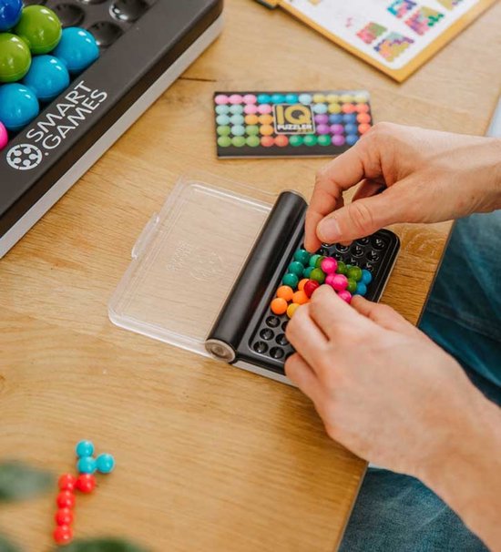 SmartGames IQ Puzzler Pro - Logisch Denkspel & Reispuzzel - 120 Opdrachten in 2D en 3D - Educatief Solospel voor Kinderen en Volwassenen - Vanaf 6 Jaar