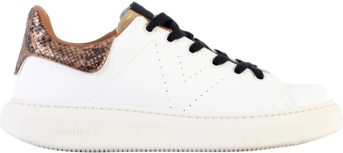 Lage sneakers met veters